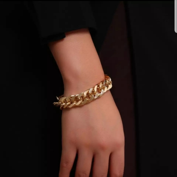 Snake chain bracelet! - Picture 4 of 5